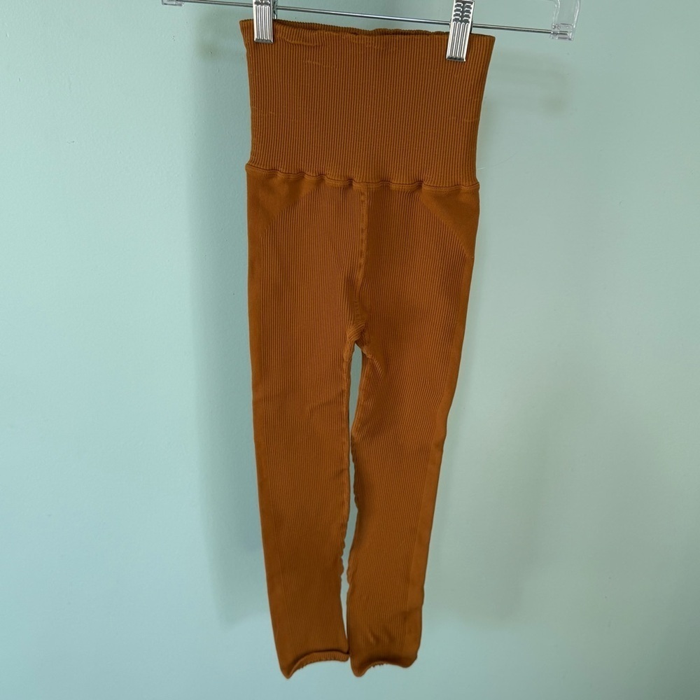 Free People Movement High Waisted Toasted Coconut Rust Orange Leggings Sz XS/S